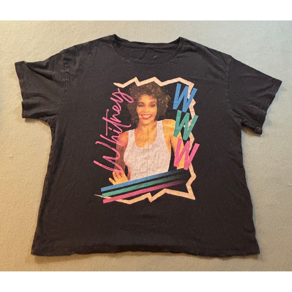 Whitney Houston Graphic T-Shirt Mens M/L Black Short Sleeve Crew Neck Retro Pop